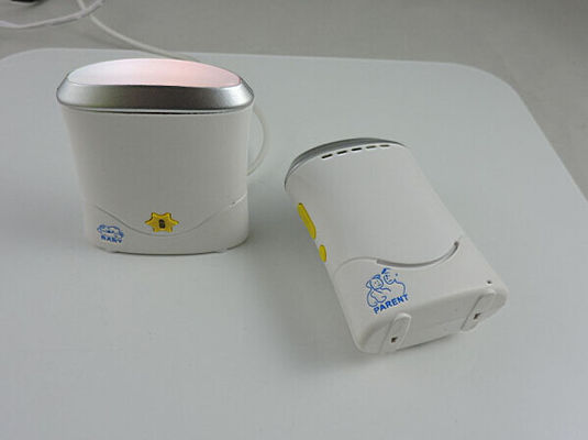 Không dây kỹ thuật số Two Way Talk Baby Monitor Với Intercom nhạy cảm cao