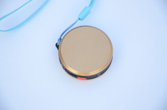 El mini perseguidor personal de GPS G/M del llavero del perseguidor de los gps de la plata y del negro carga solamente 27g